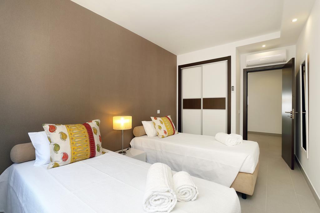 Original 3 Bedroom Downtown Albufeira Eksteriør billede