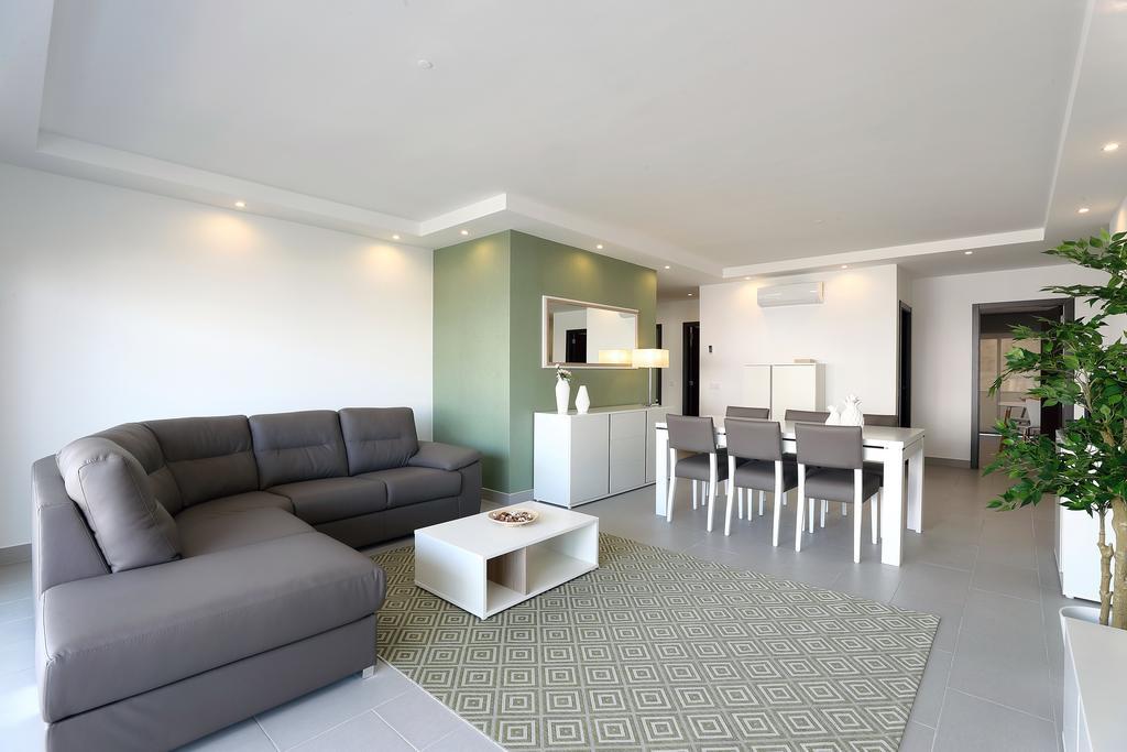 Original 3 Bedroom Downtown Albufeira Eksteriør billede